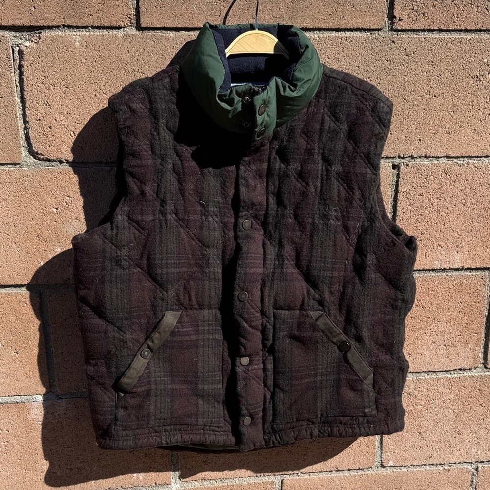 Tommy Hilfiger Plaid Quilted Vest with Green Collar